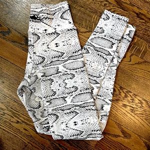 Booty By Brabants Eclipse Leggings in White